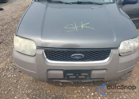 2004 Ford Escape Xlt z USA, uszkodzony, nr VIN 1FMYU93134DA05235